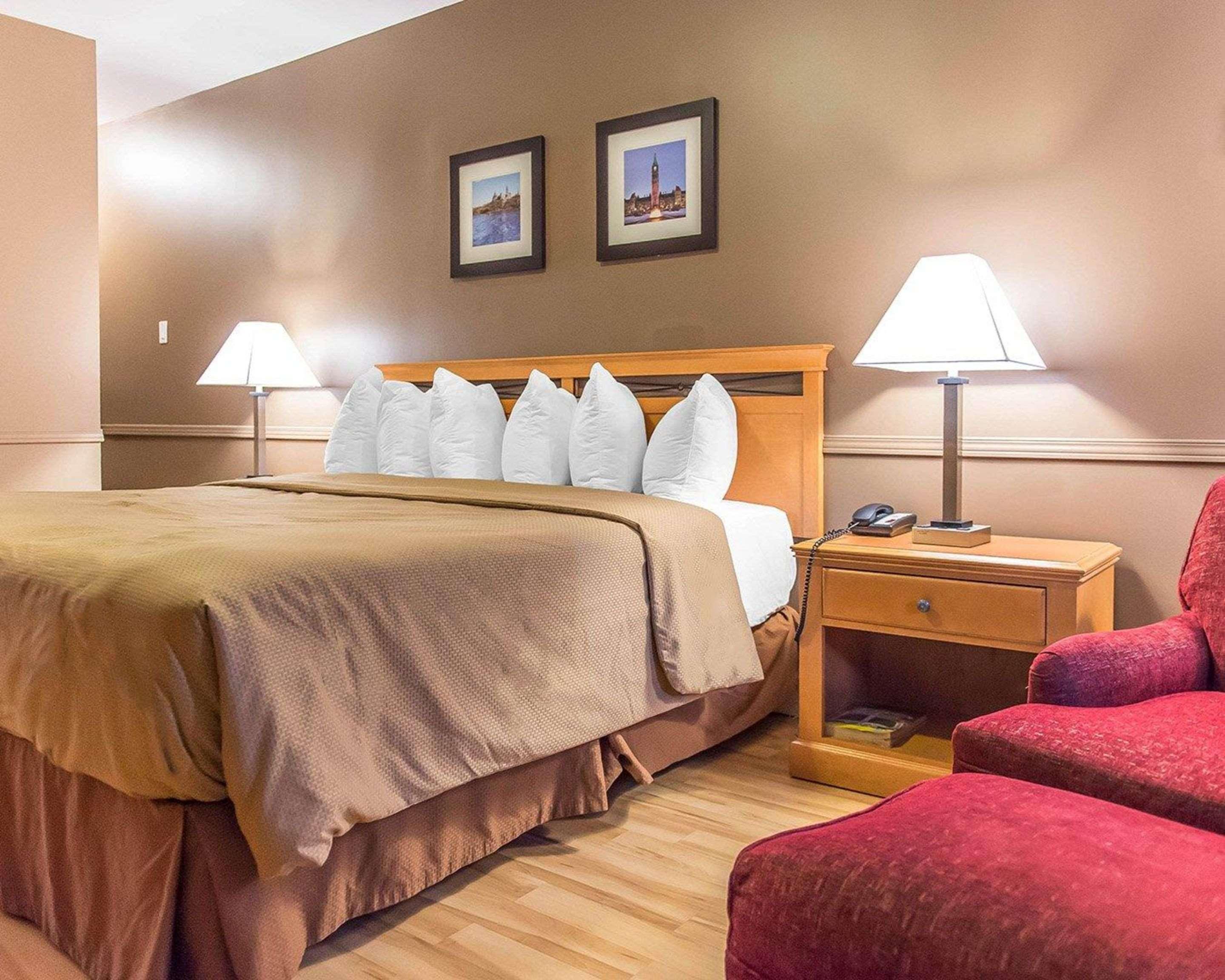 Econo Lodge Downtown Ottawa Buitenkant foto
