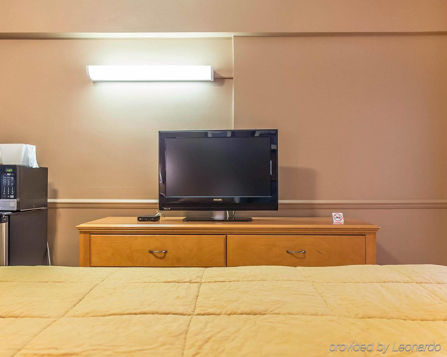 Econo Lodge Downtown Ottawa Buitenkant foto