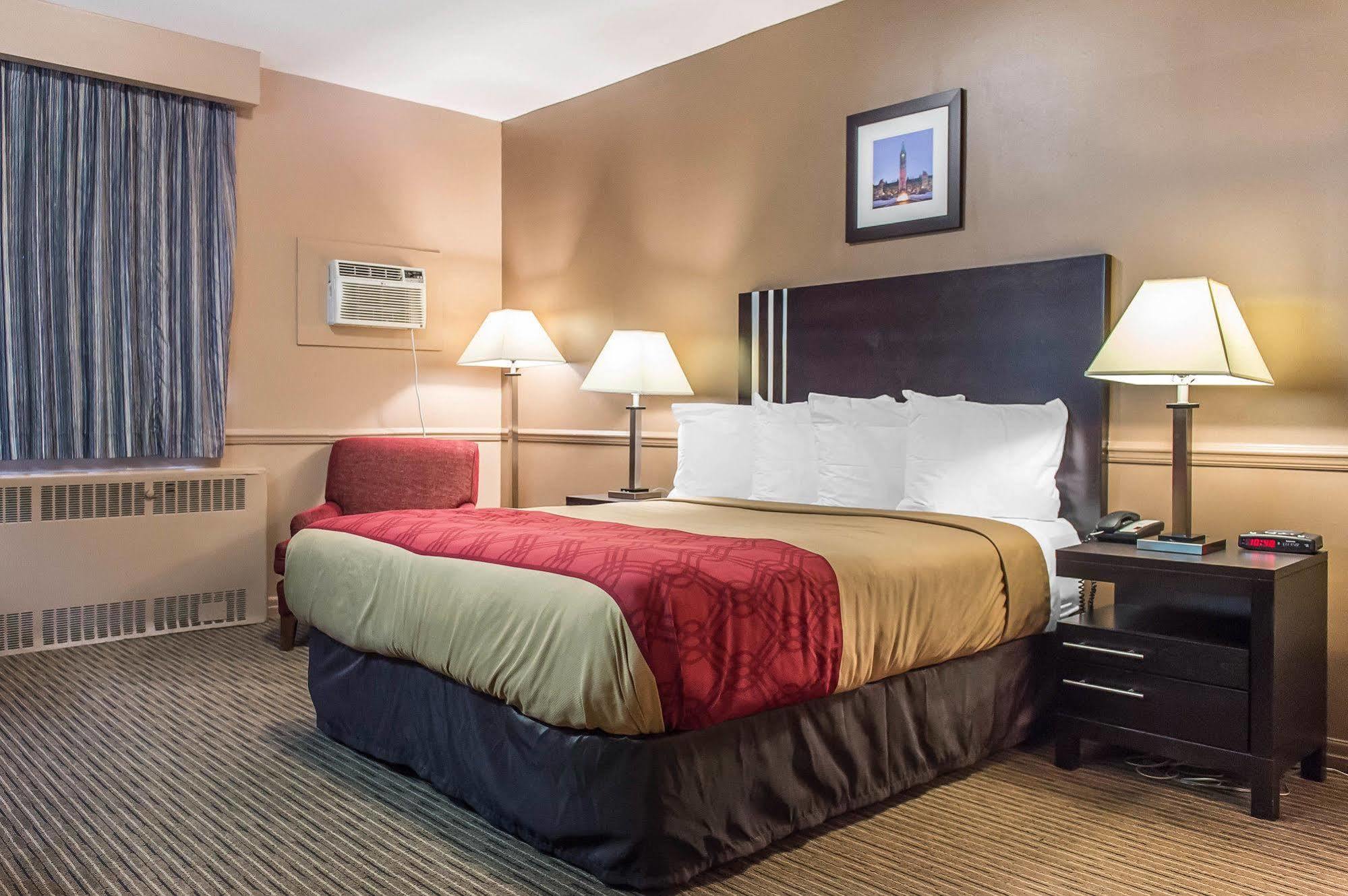 Econo Lodge Downtown Ottawa Buitenkant foto