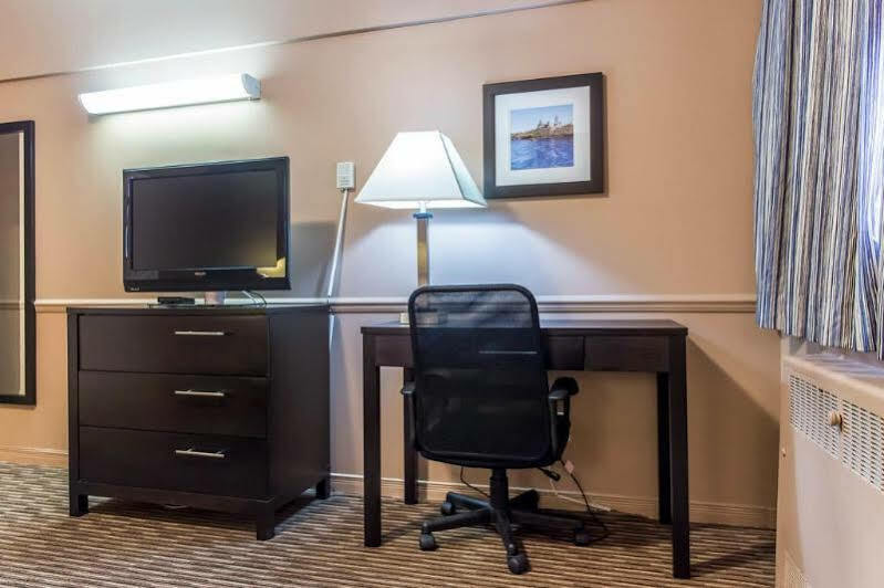Econo Lodge Downtown Ottawa Buitenkant foto